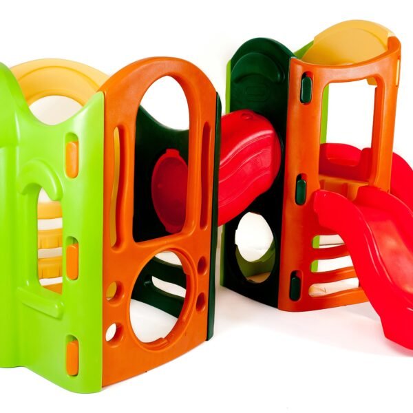 Didelis plastikinis žaidimų namukas su čiuožykla ED44440