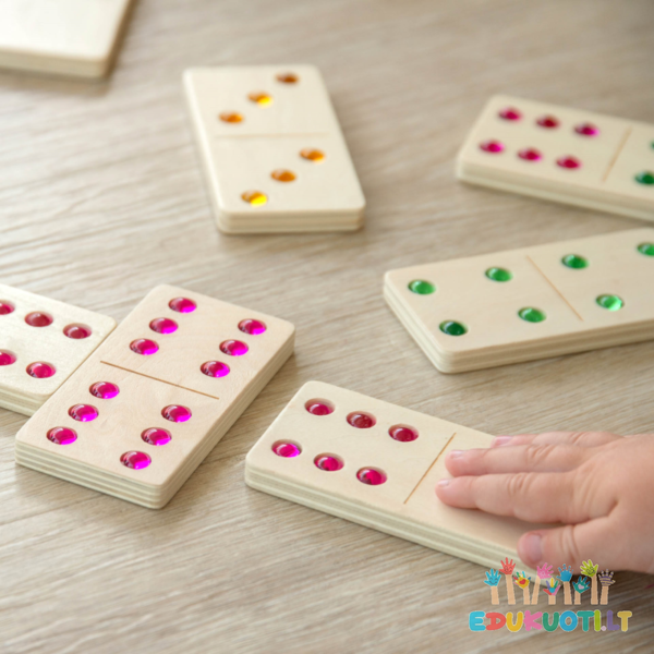 Didelis medinis domino